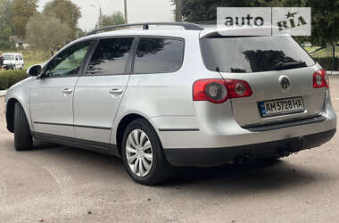 Универсал Volkswagen Passat 2010 в Житомире