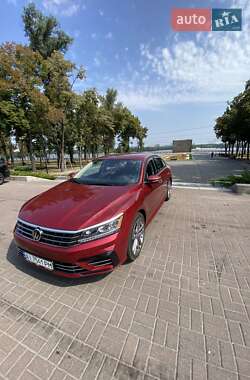 Седан Volkswagen Passat 2017 в 