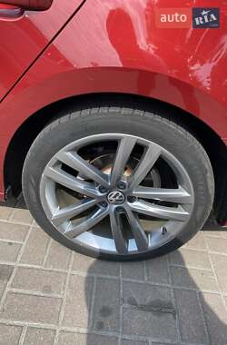 Седан Volkswagen Passat 2017 в 