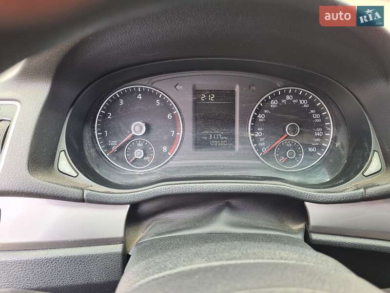 Седан Volkswagen Passat 2012 в Перечині