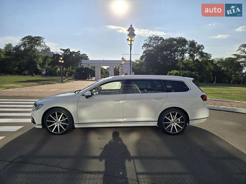 Універсал Volkswagen Passat 2019 в Одесі