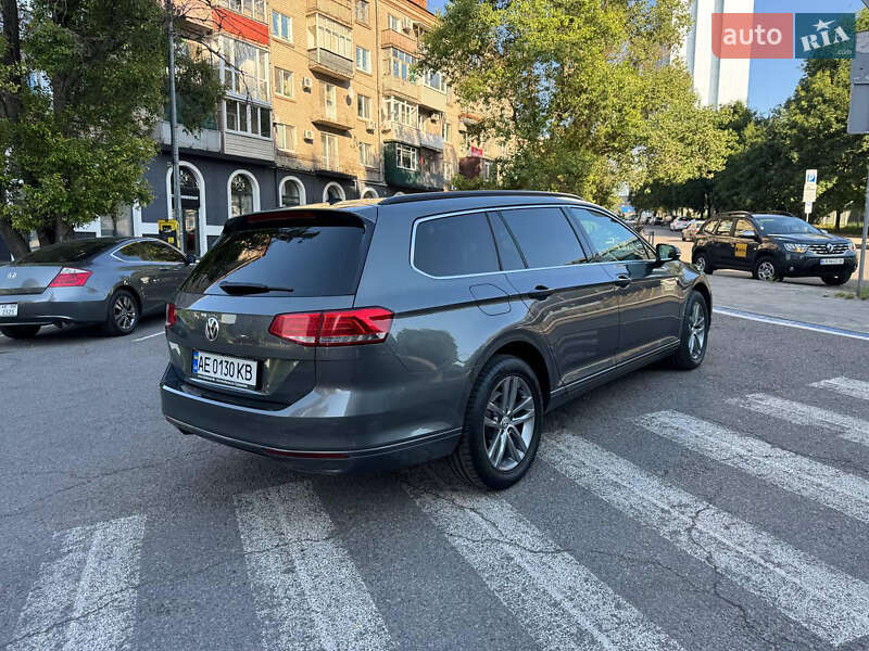 Универсал Volkswagen Passat 2015 в Днепре