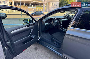 Универсал Volkswagen Passat 2015 в 