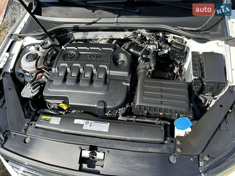 Универсал Volkswagen Passat 2018 в Львове