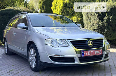 Універсал Volkswagen Passat 2010 в Львові