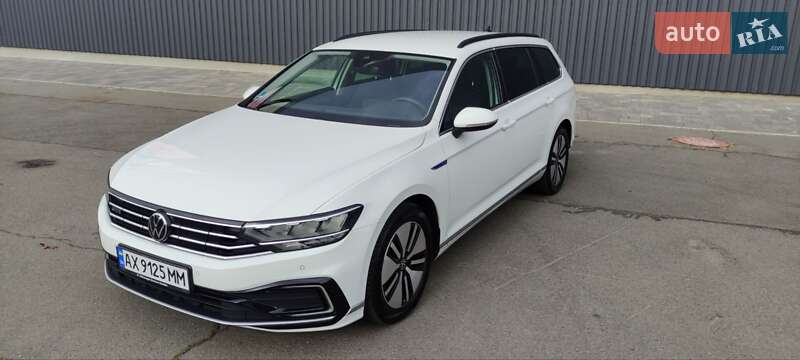 Универсал Volkswagen Passat 2021 в Харькове