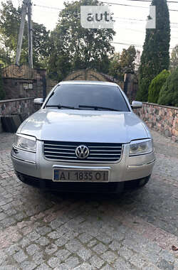 Седан Volkswagen Passat 2003 в Василькові