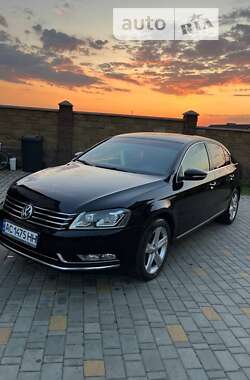 Седан Volkswagen Passat 2011 в Камені-Каширському