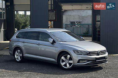 Универсал Volkswagen Passat 2019 в 