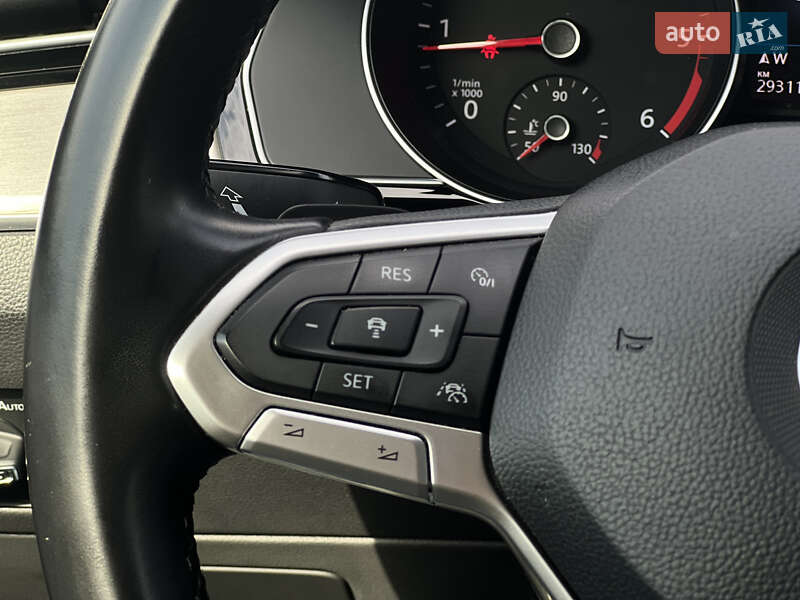 Універсал Volkswagen Passat 2019 в Ужгороді