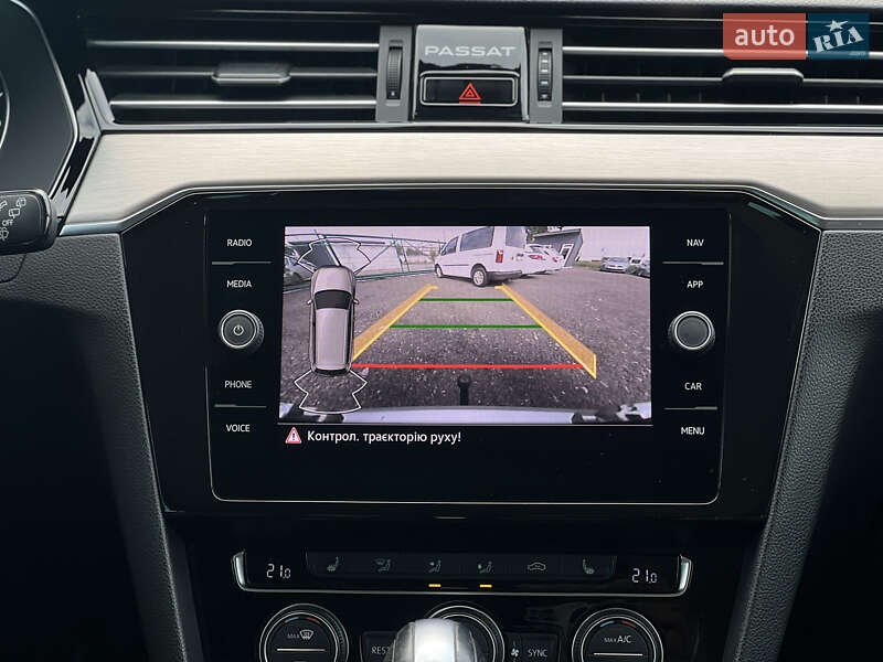Універсал Volkswagen Passat 2019 в Ужгороді