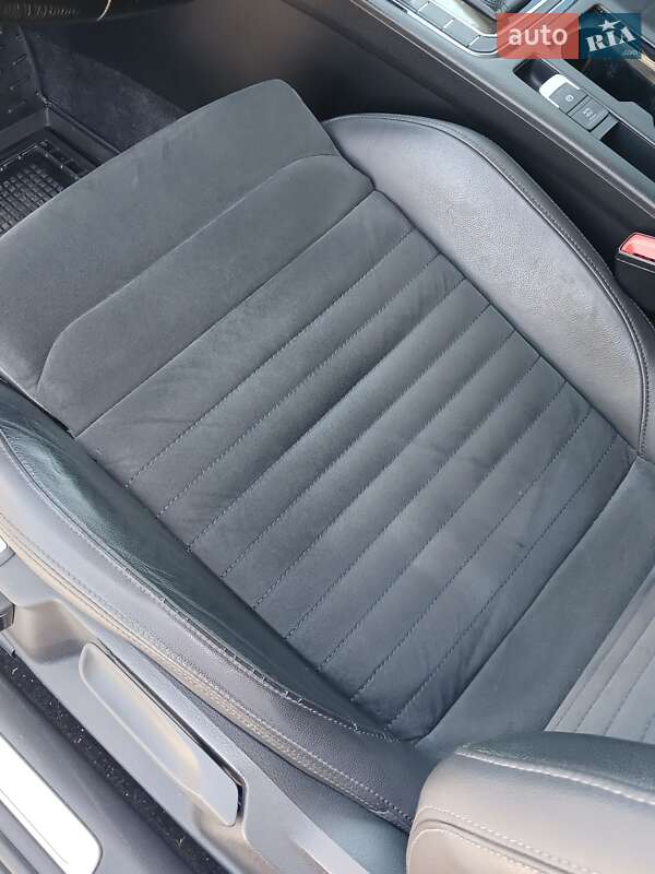 Седан Volkswagen Passat 2016 в Южном