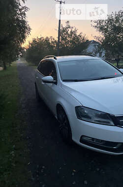 Универсал Volkswagen Passat 2011 в Ковеле