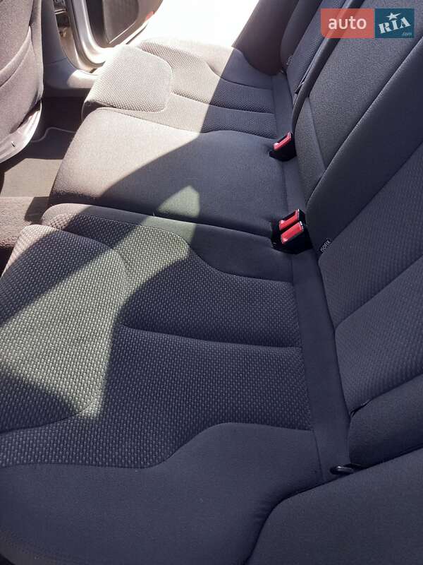 Універсал Volkswagen Passat 2007 в Обухові