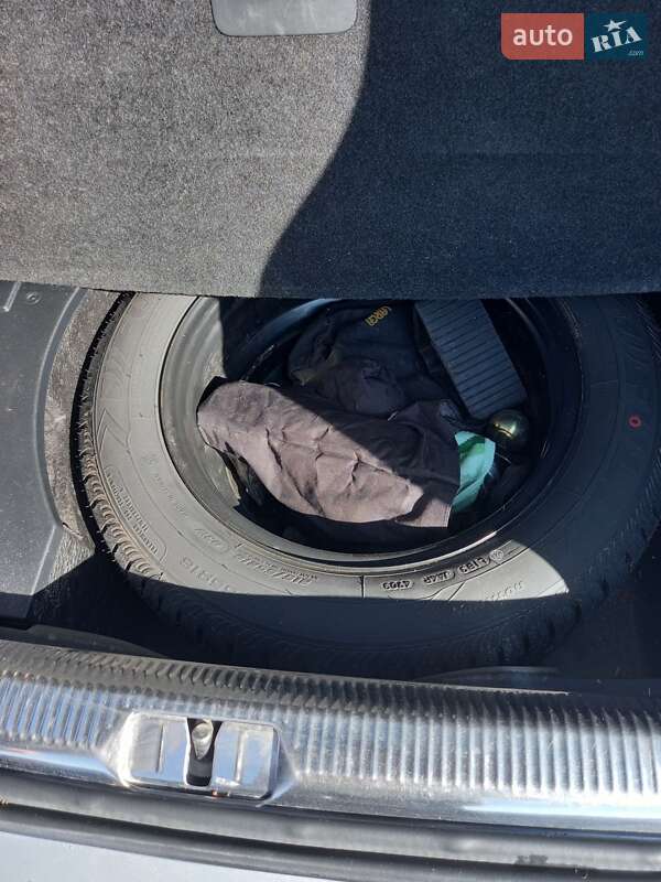 Універсал Volkswagen Passat 2007 в Обухові