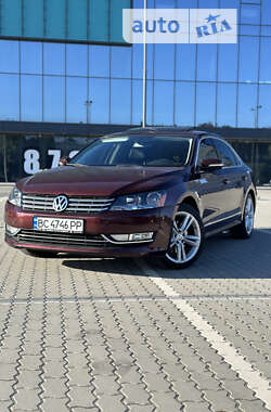 Седан Volkswagen Passat 2014 в Львове