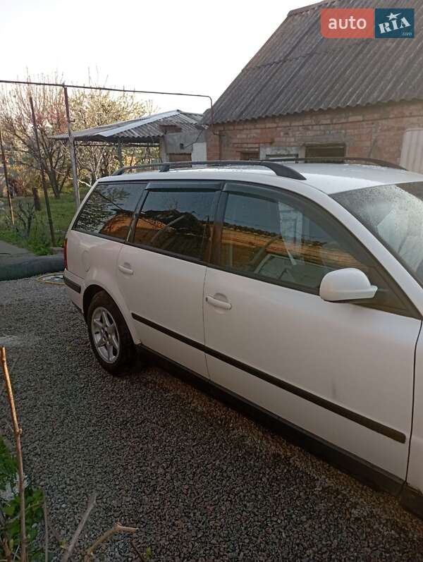 Универсал Volkswagen Passat 1998 в Никополе