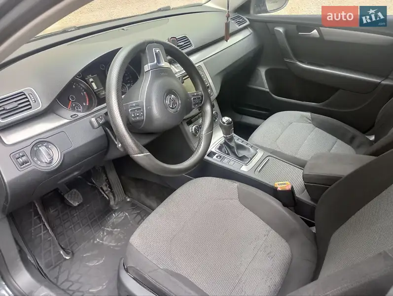 Універсал Volkswagen Passat 2014 в 