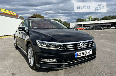 Седан Volkswagen Passat 2016 в Ужгороде