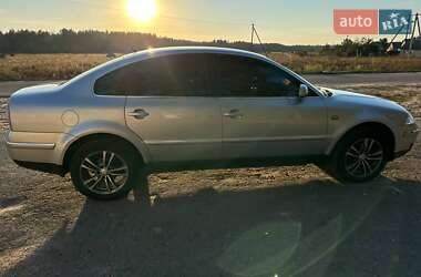 Седан Volkswagen Passat 2001 в 