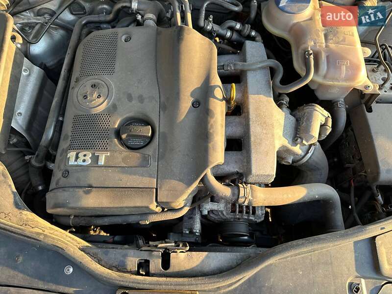 Седан Volkswagen Passat 2001 в Сарнах