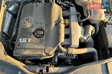 Седан Volkswagen Passat 2001 в 