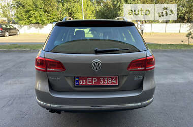 Универсал Volkswagen Passat 2011 в Ровно