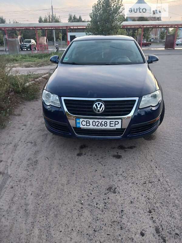 Седан Volkswagen Passat 2005 в Чернігові