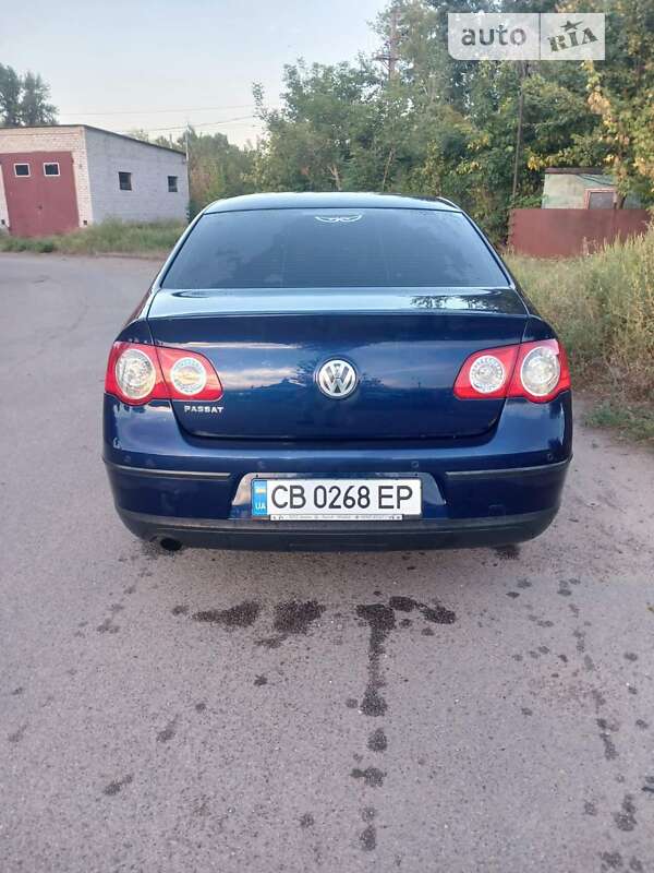 Седан Volkswagen Passat 2005 в Чернігові