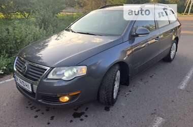 Универсал Volkswagen Passat 2008 в Дубно