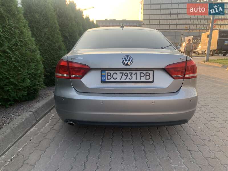 Седан Volkswagen Passat 2013 в Львові
