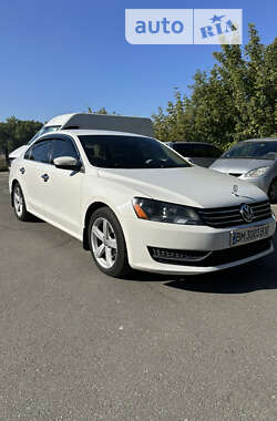 Седан Volkswagen Passat 2012 в Сумах