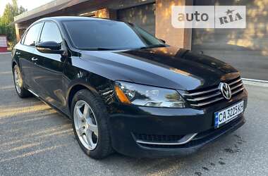 Седан Volkswagen Passat 2012 в Черкасах