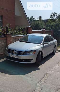 Седан Volkswagen Passat 2012 в Чернігові