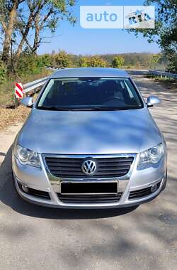 Седан Volkswagen Passat 2008 в Могилів-Подільському