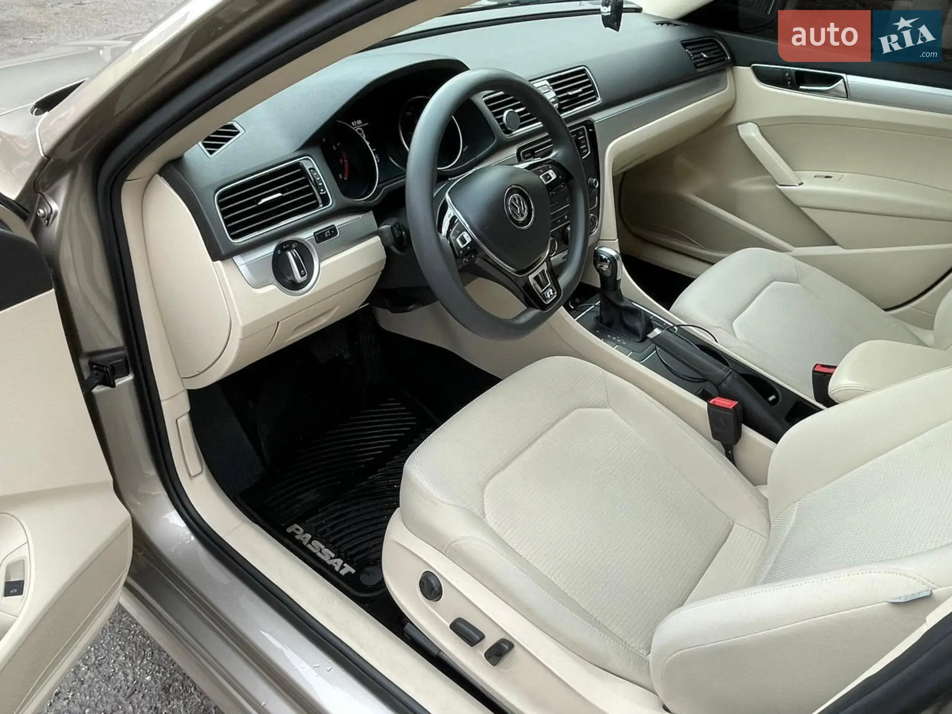 2017 Volkswagen Passat - мініатюра 10