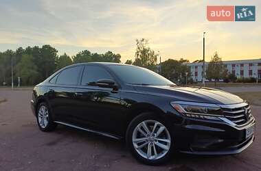 Седан Volkswagen Passat 2020 в Славутиче