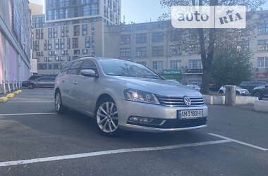 Універсал Volkswagen Passat 2011 в Києві