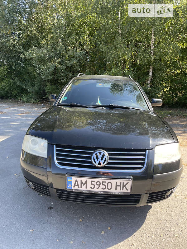 Универсал Volkswagen Passat 2002 в Звягеле