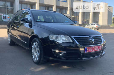 Універсал Volkswagen Passat 2009 в Рівному