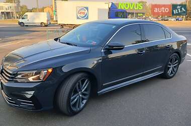 Седан Volkswagen Passat 2017 в 