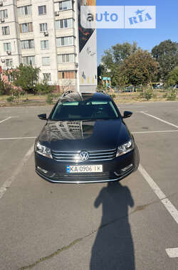 Универсал Volkswagen Passat 2011 в Киеве