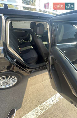 Універсал Volkswagen Passat 2011 в 