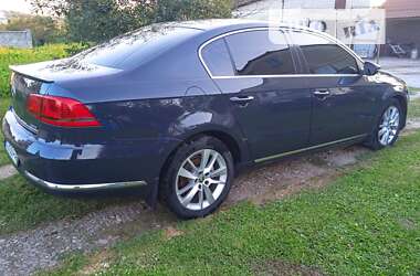 Седан Volkswagen Passat 2012 в Рудки