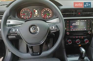 Седан Volkswagen Passat 2020 в Славутиче