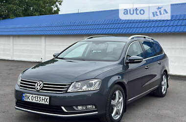 Универсал Volkswagen Passat 2011 в Радивилове