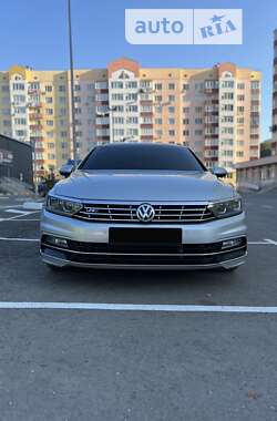 Універсал Volkswagen Passat 2015 в Хмельницькому