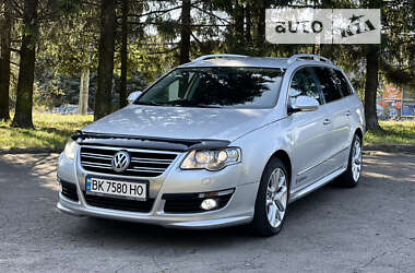 Універсал Volkswagen Passat 2009 в Рівному