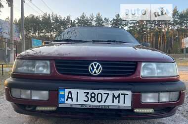 Седан Volkswagen Passat 1994 в Ирпене