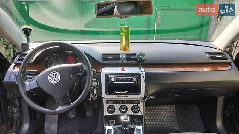 Седан Volkswagen Passat 2007 в Черкассах